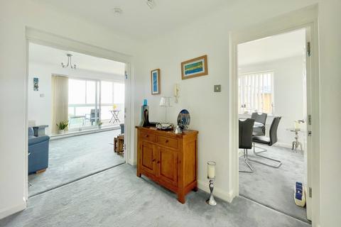 3 bedroom apartment for sale, Manor Road, East Cliff, Bournemouth, BH1