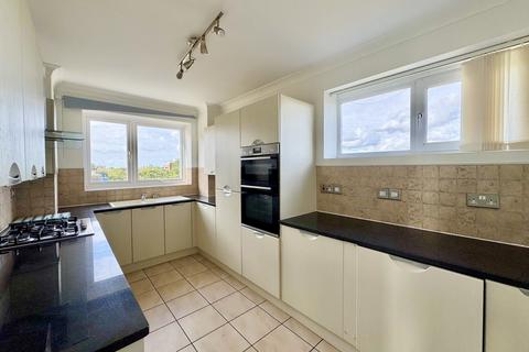 3 bedroom apartment for sale, Manor Road, East Cliff, Bournemouth, BH1
