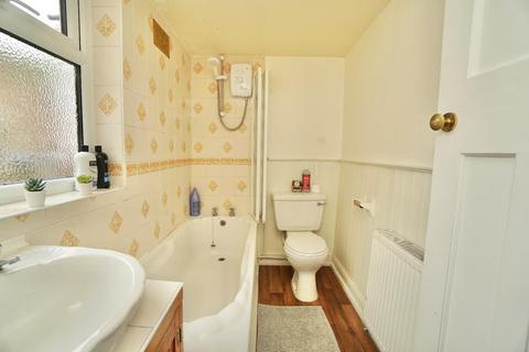 2 bedroom terraced house to rent, Long Street, Easingwold, York, YO61 3JA