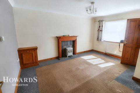 3 bedroom semi-detached house for sale, Gordon Road, Great Yarmouth