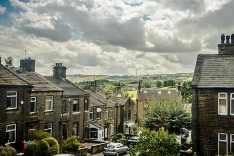 2 bedroom end of terrace house for sale, George Street, Bradford BD13