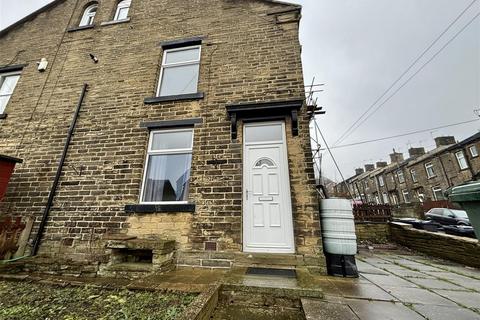 2 bedroom end of terrace house for sale, George Street, Bradford BD13