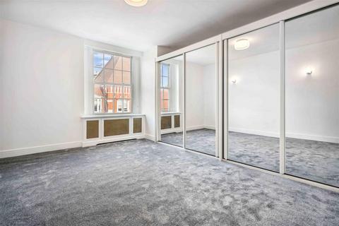 3 bedroom flat to rent, North End House, Fitzjames Avenue, London, W14