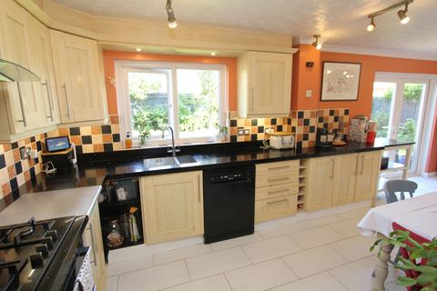 4 bedroom detached house for sale, Groeswen, Llantwit Major, CF61