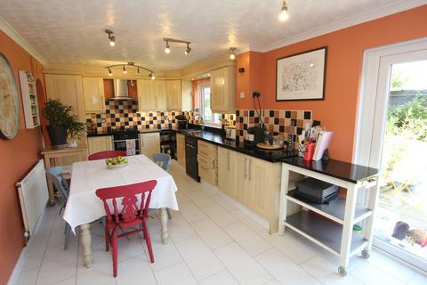 4 bedroom detached house for sale, Groeswen, Llantwit Major, CF61