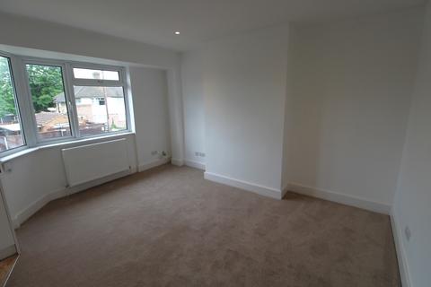 2 bedroom maisonette to rent, Elmcroft Close, Feltham, Greater London, TW14