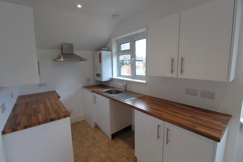 2 bedroom maisonette to rent, Elmcroft Close, Feltham, Greater London, TW14