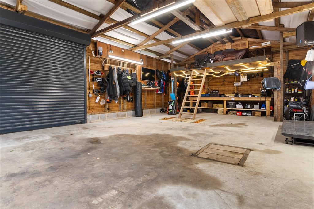 Garage