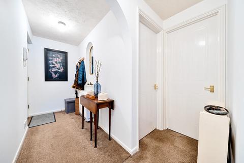 19 Sigrist Square, Kingston Upon Thames, KT2 6JT