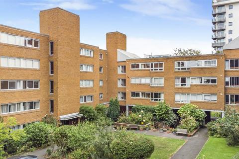 60 Homefield Park, Sutton, SM1 2AN