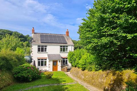 4 bedroom detached house for sale, East Ball Hill, Bideford EX39