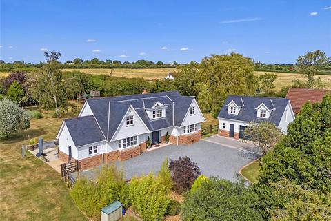 4 bedroom detached house for sale, South Hanningfield Road, Rettendon Common, Chelmsford, CM3