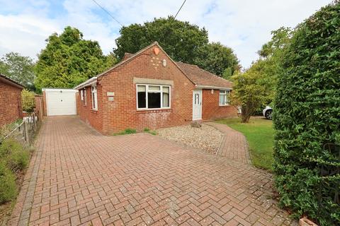 3 bedroom detached bungalow for sale, Peartree Road, Dibden Purlieu