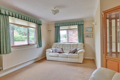 3 bedroom detached bungalow for sale, Peartree Road, Dibden Purlieu