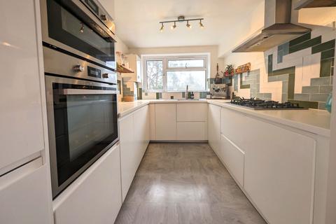 2 bedroom flat for sale, Surrey Road, Bournemouth BH4