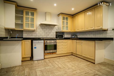 2 bedroom flat for sale, Victoria Crescent, London SE19