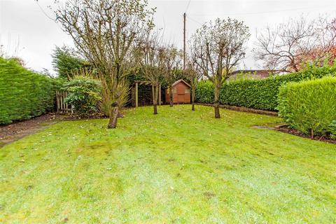 3 bedroom semi-detached house to rent, Main Street, Scarcliffe, Chesterfield