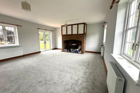 2 bedroom barn conversion to rent, Lady Rose Meadows 40 Chipperfield Road, Bovingdon HP3