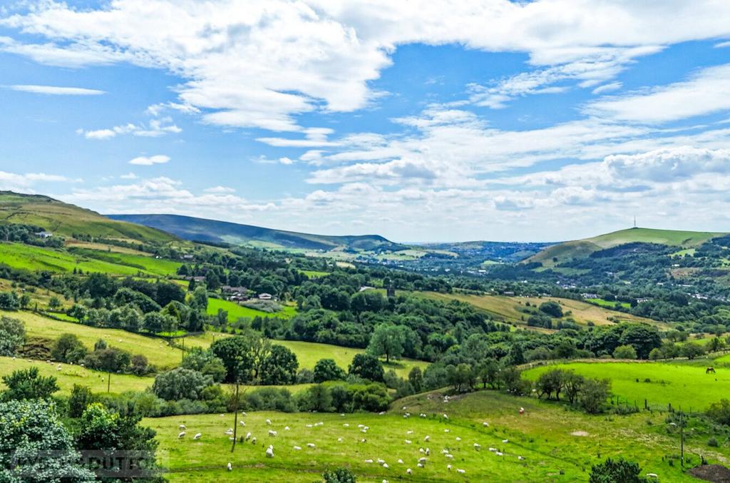 Saddleworth Valley