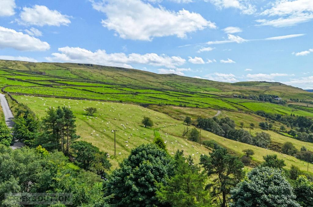 Saddleworth Valley