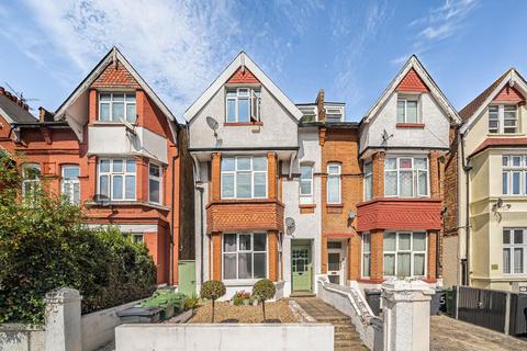 3 bedroom flat for sale, Gleneldon Road, Streatham