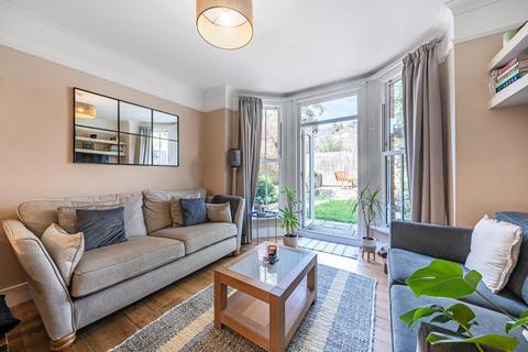 3 bedroom flat for sale, Gleneldon Road, Streatham