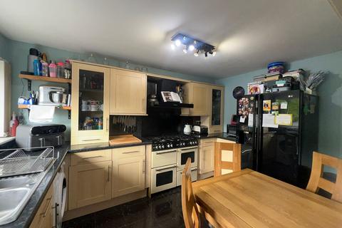 25 Lorien Close, Leek, ST13 8NY