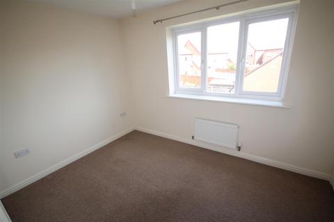 2 bedroom terraced house to rent, St Johns Drive, Rugeley WS15