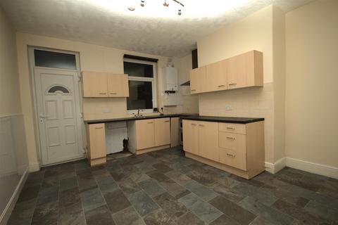 2 bedroom terraced house to rent, Dixon Street, Featherstone, Pontefract