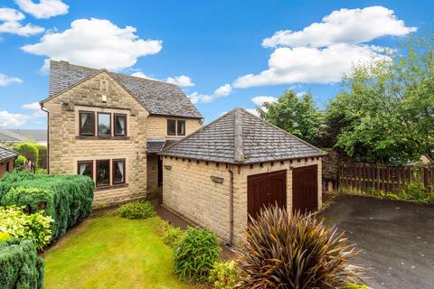 4 bedroom detached house for sale, South Street, Netherton, HD4