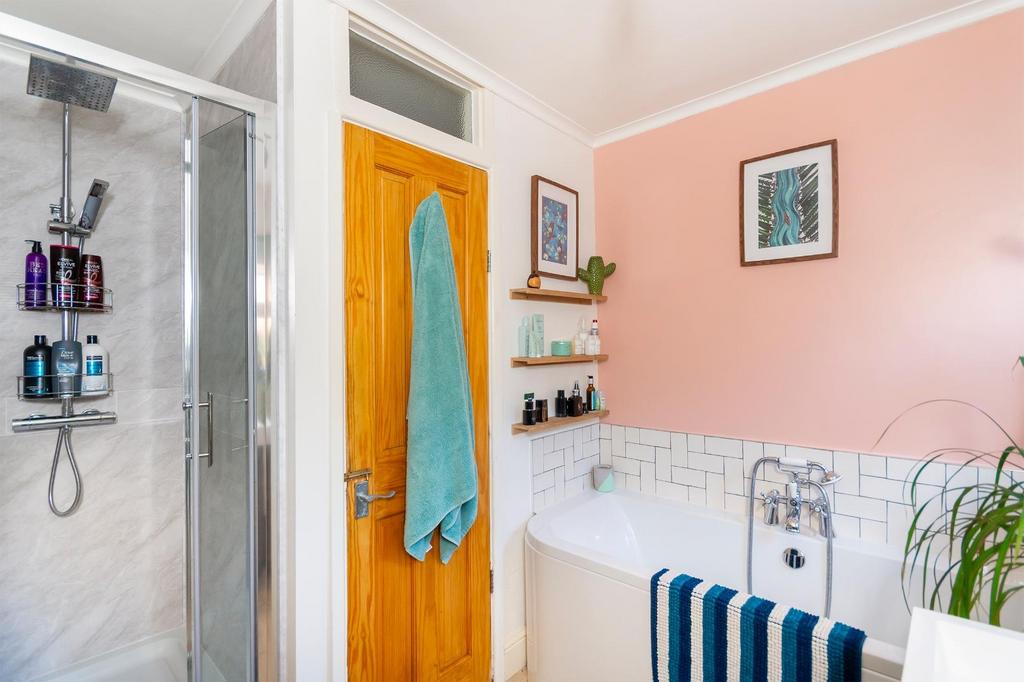 TEERTSACENES72 - Bathroom C.jpg