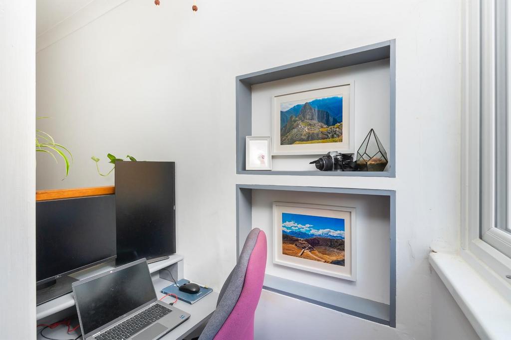 TEERTSACENES72 - Office B.jpg