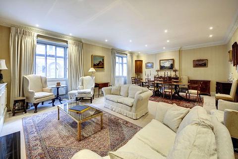 3 bedroom flat for sale, St. James's Chambers, Ryder Street,, London, SW1Y