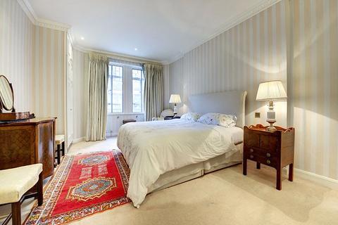 3 bedroom flat for sale, St. James's Chambers, Ryder Street,, London, SW1Y