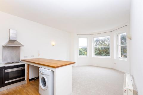 2 bedroom flat for sale, Clifton Gardens, Folkestone, CT20