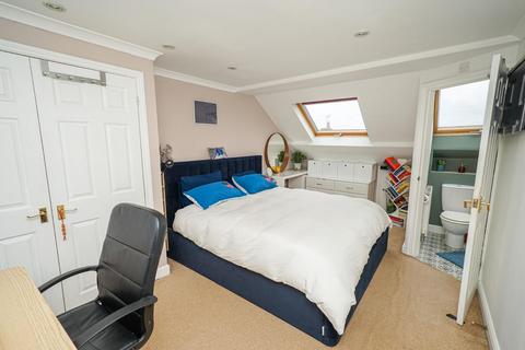 3 bedroom semi-detached house for sale, Regent Street, Leighton Buzzard