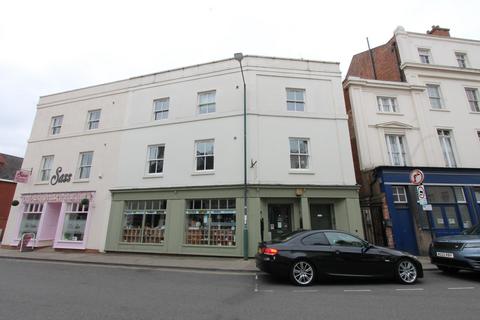 6 bedroom flat to rent, Regent Place, Leamington Spa, CV31