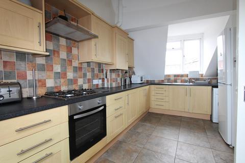 6 bedroom flat to rent, Regent Place, Leamington Spa, CV31