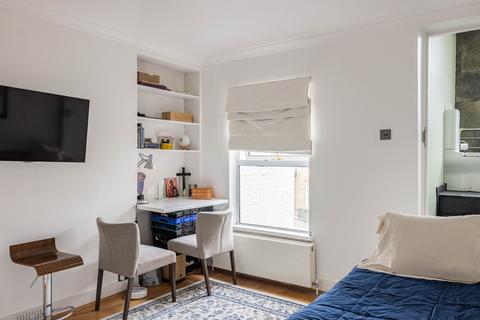 77 Cornwall Crescent, London, W11 1PJ