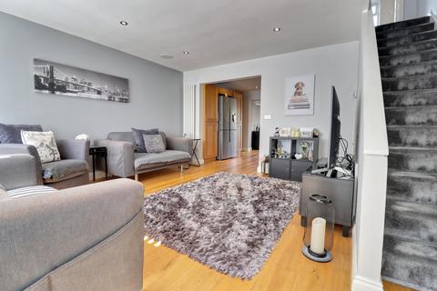 37 Burnside, Sawbridgeworth, CM21 0EP