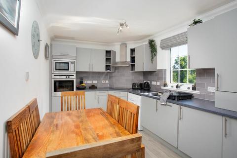 3 bedroom apartment to rent, St. Leonard's Bank, Perth PH2