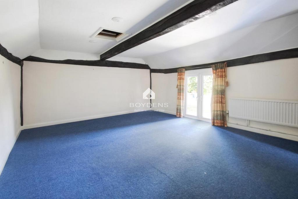 Bures Road, Great Cornard CO10 2 bed flat to rent £850 pcm (£196 pw)