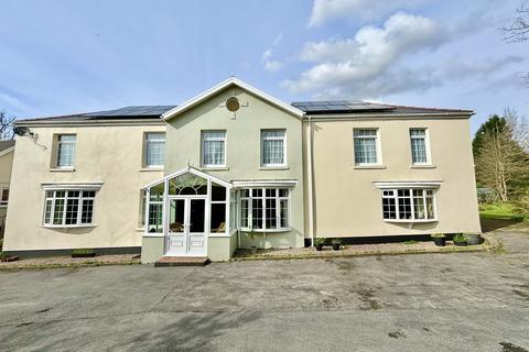 4 bedroom detached house for sale, Cefn Llan Road, Pontardawe, Swansea.