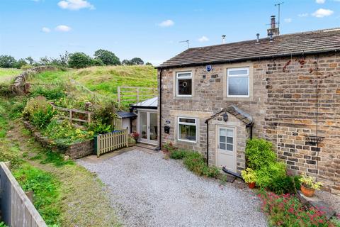 2 bedroom end of terrace house for sale, Main Street, Addingham LS29