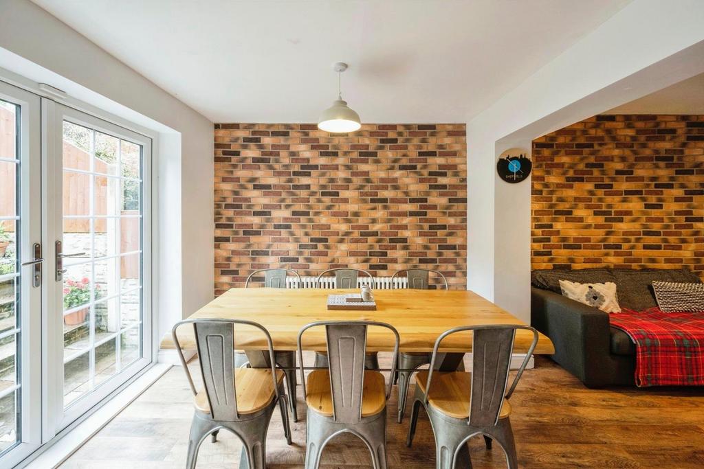 Dining kitchen