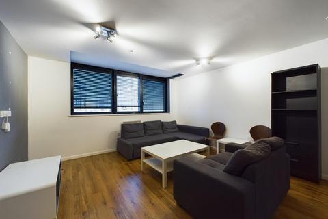 1 bedroom apartment to rent, Mann Island, Liverpool L3