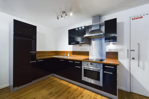 1 bedroom apartment to rent, Mann Island, Liverpool L3