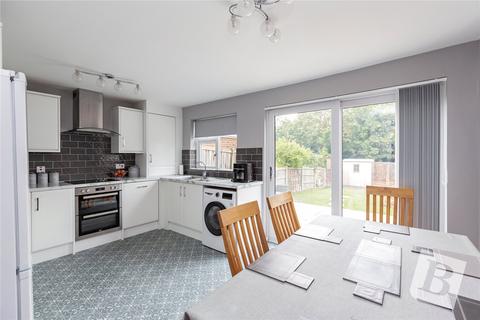 5 bedroom terraced house for sale, Petworth Way, Hornchurch, RM12