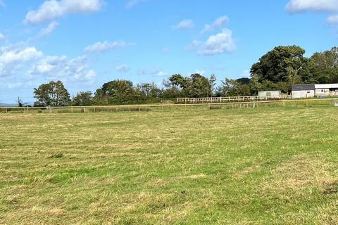 Farm land for sale, Crossway Stables set within approx 4.25 acres Greenway Road, Bonvilston, Cardiff