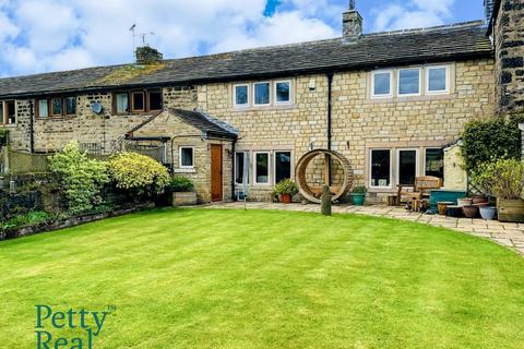 4 bedroom cottage for sale, Bents, Colne